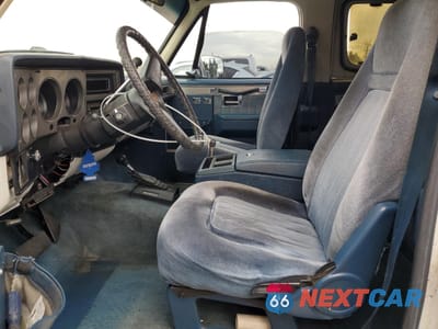 Zdjęcie 7 z 13 samochodu: 1987 CHEVROLET BLAZER V10 VIN:1GNEV18K5HF172897 - miniatura