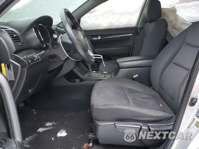 Zdjęcie 7 z 13 samochodu: 2011 KIA SORENTO BASE VIN:5XYKTDA25BG146320 - miniatura