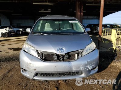 Piąte zdjęcie samochodu w środku: 2013 TOYOTA SIENNA LE VIN:5TDJK3DC7DS063345 - miniatura