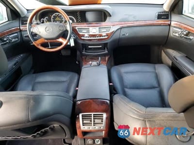 Zdjęcie 8 z 12 samochodu: 2010 MERCEDES-BENZ S 400 VIN:WDDNG9FB1AA318113 - miniatura