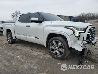 Czwarte zdjęcie samochodu z boku: 2024 TOYOTA TUNDRA CREWMAX CAPSTONE VIN:5TFVC5DB2RX073462 - miniatura