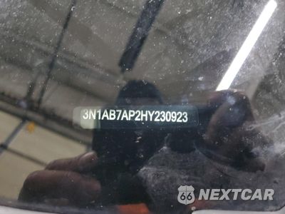 Zdjęcie 14 z 14 samochodu: 2017 NISSAN SENTRA S VIN:3N1AB7AP2HY230923 - miniatura