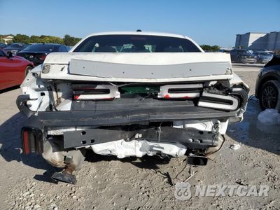 Zdjęcie 6 z 13 samochodu: 2015 DODGE CHALLENGER SXT VIN:2C3CDZAG9FH728085 - miniatura