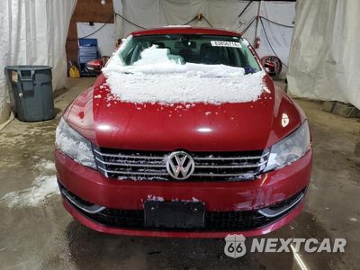 Piąte zdjęcie samochodu w środku: 2016 VOLKSWAGEN PASSAT S VIN:1VWAT7A34GC049253 - miniatura