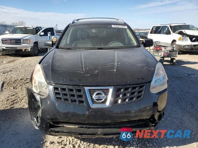 Piąte zdjęcie samochodu w środku: 2010 NISSAN ROGUE S VIN:JN8AS5MV8AW143251 - miniatura
