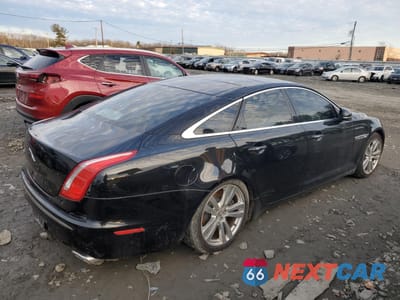 Trzecie zdjęcie samochodu z tyłu: 2011 JAGUAR XJ SUPERCHARGED VIN:SAJWA1GE3BMV03310 - miniatura