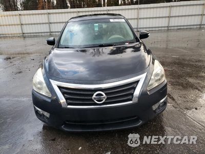 Piąte zdjęcie samochodu w środku: 2014 NISSAN ALTIMA 2.5 VIN:1N4AL3AP6EN262176 - miniatura