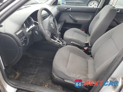 Zdjęcie 7 z 13 samochodu: 2010 VOLKSWAGEN CITY GOLF VIN:9BWEL4BE8A4000910 - miniatura