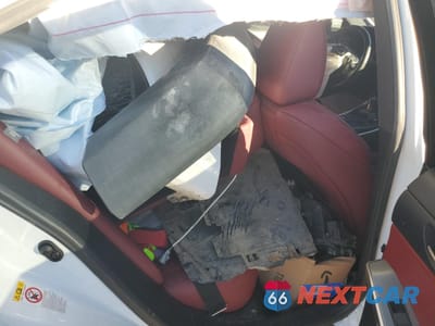 Zdjęcie 10 z 14 samochodu: 2017 LEXUS IS 200T VIN:JTHBA1D28H5041674 - miniatura