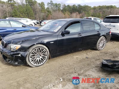 2007 BMW 750 WBAHN835X7DT72164 - główne zdjęcie licytacji z USA - miniatura