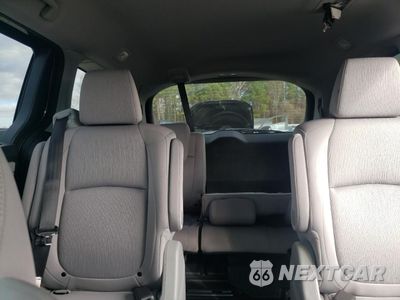 Zdjęcie 10 z 16 samochodu: 2020 HONDA ODYSSEY EX VIN:5FNRL6H58LB056372 - miniatura