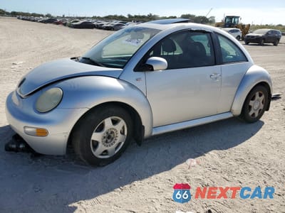 2001 VOLKSWAGEN NEW BEETLE GLX 3VWDD21C61M462357 - główne zdjęcie licytacji z USA - miniatura