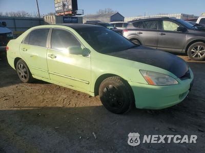 Czwarte zdjęcie samochodu z boku: 2004 HONDA ACCORD LX VIN:1HGCM56384A013435 - miniatura