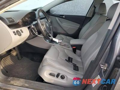 Zdjęcie 7 z 14 samochodu: 2007 VOLKSWAGEN PASSAT 2.0T VIN:WVWAK73C07P165058 - miniatura