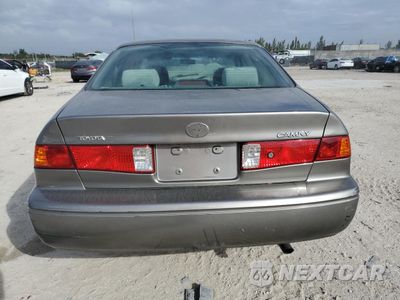 Zdjęcie 6 z 13 samochodu: 2000 TOYOTA CAMRY CE VIN:4T1BG22K4YU660640 - miniatura