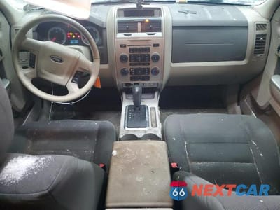 Zdjęcie 8 z 13 samochodu: 2009 FORD ESCAPE XLT VIN:1FMCU03709KC65881 - miniatura