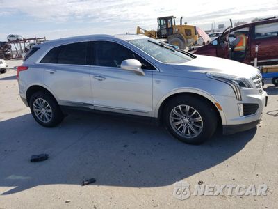 Czwarte zdjęcie samochodu z boku: 2017 CADILLAC XT5 LUXURY VIN:1GYKNBRS0HZ280062 - miniatura
