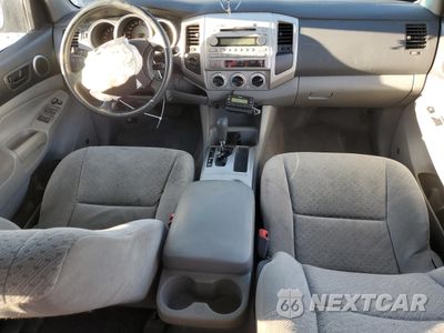 Zdjęcie 8 z 13 samochodu: 2005 TOYOTA TACOMA DOUBLE CAB LONG BED VIN:5TEMU52N95Z139045 - miniatura