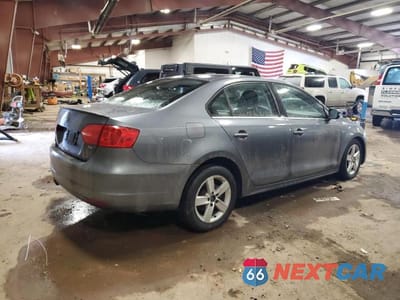 Trzecie zdjęcie samochodu z tyłu: 2012 VOLKSWAGEN JETTA TDI VIN:3VWLL7AJ7CM008003 - miniatura