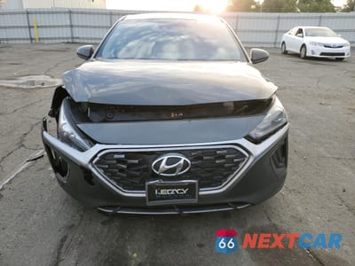 Piąte zdjęcie samochodu w środku: 2020 HYUNDAI IONIQ BLUE VIN:KMHC65LC9LU225864 - miniatura