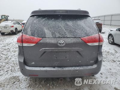 Zdjęcie 6 z 16 samochodu: 2013 TOYOTA SIENNA XLE VIN:5TDYK3DC2DS306817 - miniatura