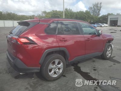 Trzecie zdjęcie samochodu z tyłu: 2023 TOYOTA RAV4 XLE VIN:2T3W1RFV0PW263352 - miniatura