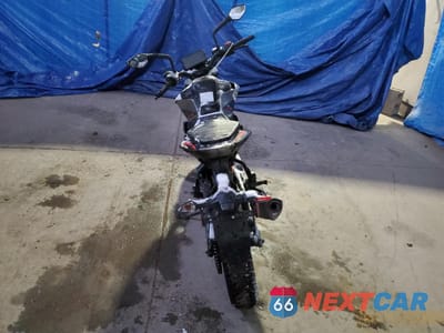 Czwarte zdjęcie samochodu z boku: 2022 KTM 390 DUKE VIN:MD2JPJ402NC252011 - miniatura