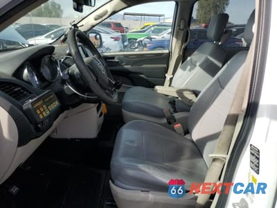Zdjęcie 7 z 13 samochodu: 2018 DODGE GRAND CARAVAN SE VIN:2C7WDGBGXJR209872 - miniatura