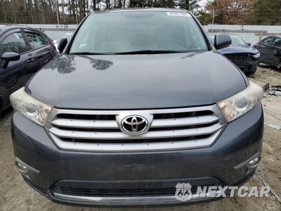 Piąte zdjęcie samochodu w środku: 2012 TOYOTA HIGHLANDER BASE VIN:5TDBK3EH2CS112870 - miniatura