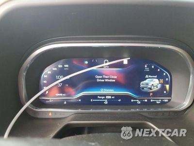 Zdjęcie 9 z 14 samochodu: 2023 CHEVROLET SUBURBAN K1500 PREMIER VIN:1GNSKFKD1PR232870 - miniatura
