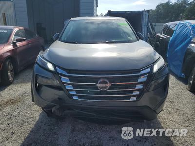 Piąte zdjęcie samochodu w środku: 2025 NISSAN ROGUE SV VIN:5N1BT3BA2SC766686 - miniatura