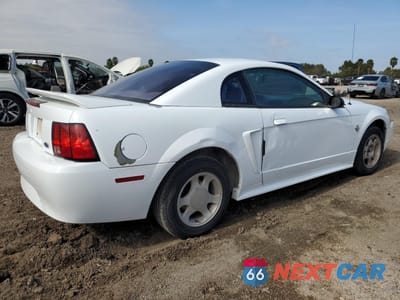 Trzecie zdjęcie samochodu z tyłu: 1999 FORD MUSTANG VIN:1FAFP4047XF215324 - miniatura