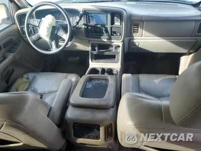 Zdjęcie 8 z 14 samochodu: 2005 CHEVROLET AVALANCHE K1500 VIN:3GNEK12Z55G253357 - miniatura