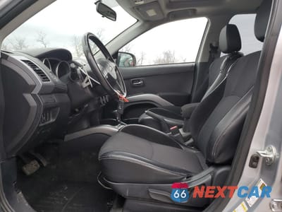 Zdjęcie 7 z 17 samochodu: 2011 MITSUBISHI OUTLANDER SE VIN:JA4JT3AWXBU037417 - miniatura