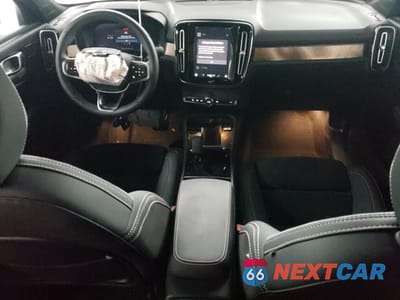 Zdjęcie 8 z 14 samochodu: 2023 VOLVO C40 RECHARGE ULTIMATE VIN:YV4ED3GM6P2040857 - miniatura