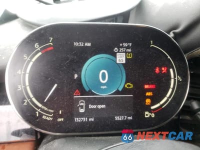Zdjęcie 9 z 12 samochodu: 2023 MINI COOPER VIN:WMW33DH07P2S79135 - miniatura