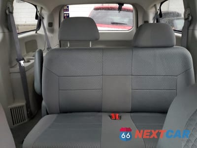 Zdjęcie 10 z 16 samochodu: 2010 DODGE GRAND CARAVAN SE VIN:2D4RN4DE6AR218430 - miniatura