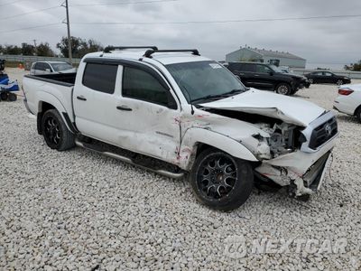 Czwarte zdjęcie samochodu z boku: 2015 TOYOTA TACOMA DOUBLE CAB PRERUNNER VIN:5TFJU4GN3FX082209 - miniatura