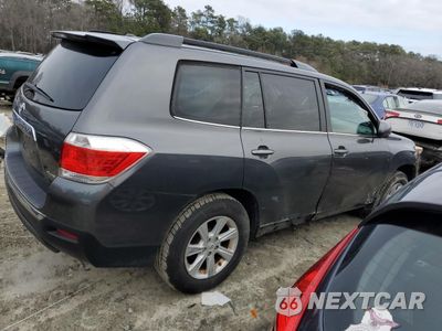 Trzecie zdjęcie samochodu z tyłu: 2012 TOYOTA HIGHLANDER BASE VIN:5TDBK3EH2CS112870 - miniatura