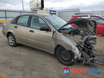 Czwarte zdjęcie samochodu z boku: 2005 FORD FOCUS ZX4 VIN:1FAFP34N35W315219 - miniatura