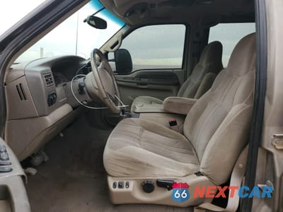 Zdjęcie 7 z 16 samochodu: 2000 FORD EXCURSION XLT VIN:1FMSU41F9YEE56225 - miniatura