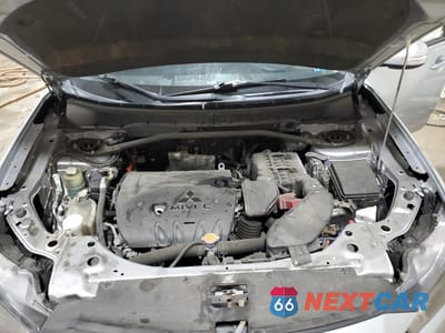 Zdjęcie 14 z 17 samochodu: 2011 MITSUBISHI OUTLANDER SE VIN:JA4JT3AWXBU037417 - miniatura