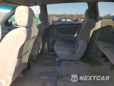 Zdjęcie 11 z 14 samochodu: 2005 TOYOTA SIENNA CE VIN:5TDZA23C25S259910 - miniatura