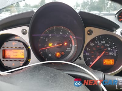 Zdjęcie 9 z 15 samochodu: 2014 NISSAN 370Z BASE VIN:JN1AZ4EH8EM632599 - miniatura