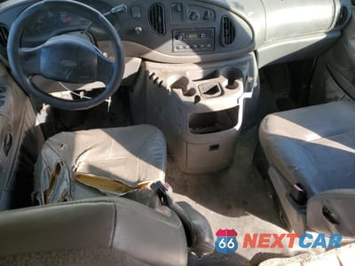 Zdjęcie 8 z 14 samochodu: 2001 FORD ECONOLINE E150 VAN VIN:1FTRE14251HB00530 - miniatura