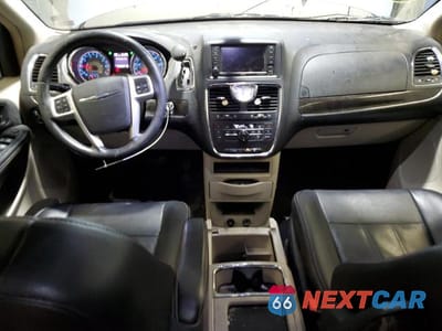Zdjęcie 8 z 14 samochodu: 2016 CHRYSLER TOWN & COUNTRY TOURING L VIN:2C4RC1CG2GR240437 - miniatura