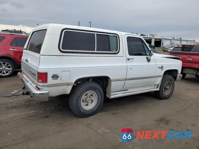 Trzecie zdjęcie samochodu z tyłu: 1987 CHEVROLET BLAZER V10 VIN:1GNEV18K5HF172897 - miniatura