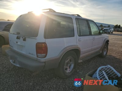 Trzecie zdjęcie samochodu z tyłu: 1999 FORD EXPLORER VIN:1FMZU34E8XZB93177 - miniatura