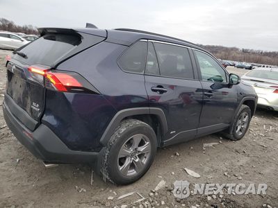 Trzecie zdjęcie samochodu z tyłu: 2022 TOYOTA RAV4 XLE VIN:4T3RWRFV2NU050656 - miniatura