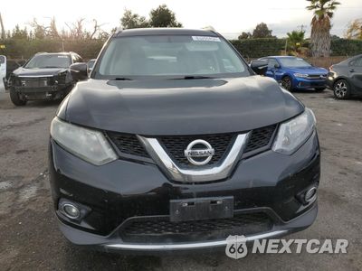 Piąte zdjęcie samochodu w środku: 2015 NISSAN ROGUE S VIN:5N1AT2MT3FC855824 - miniatura